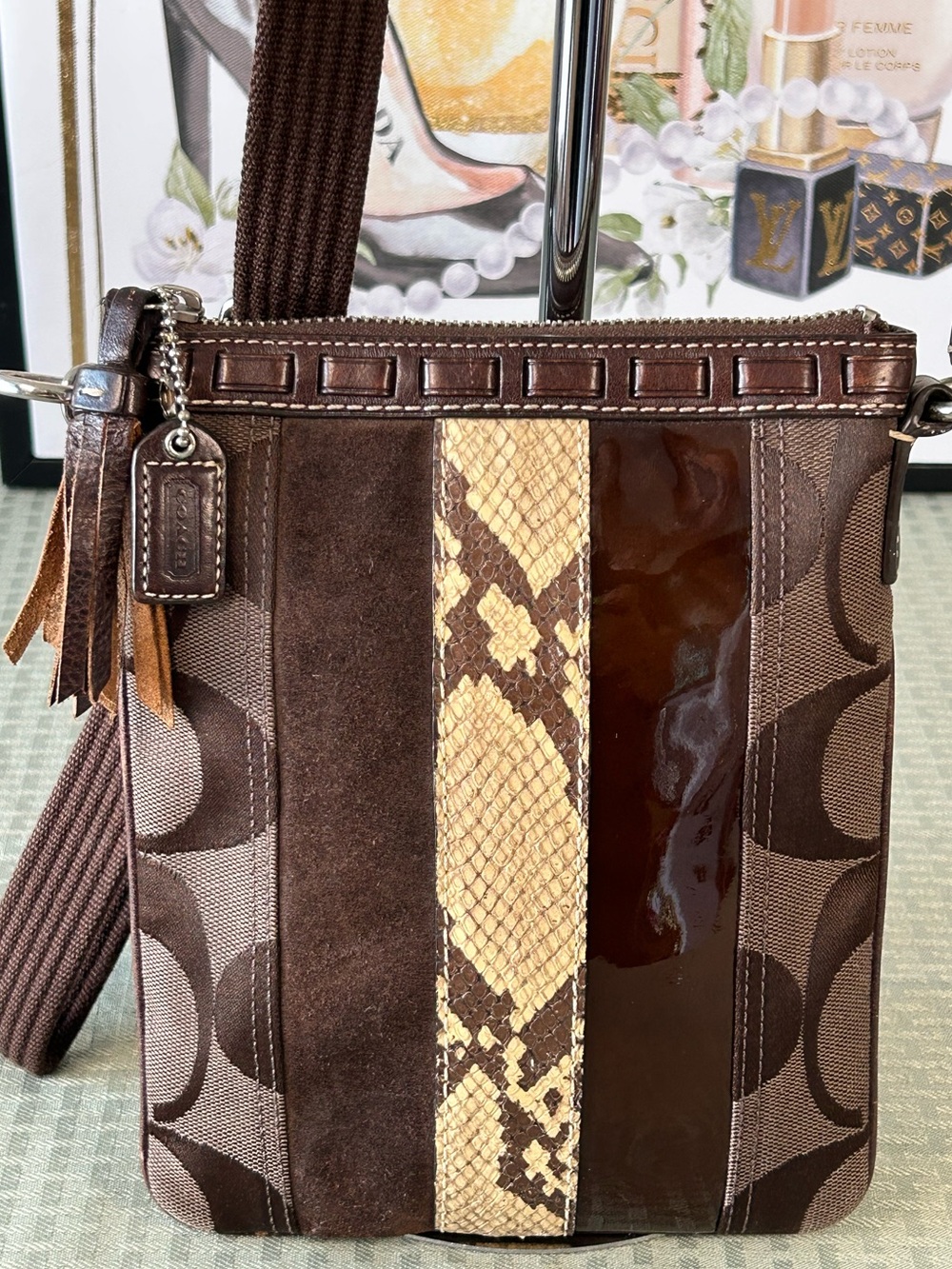 COACH 2006 Vintage Hamptons Python Trimmed Signature Swing Pack 😍❤️‍🔥 - Picture 9 of 17